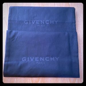 NL!  Givenchy Boot Dusters